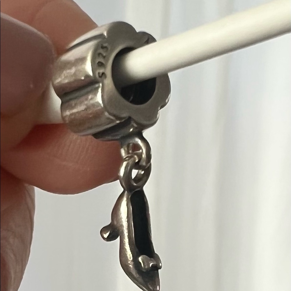 Pandora Shoe Charm - Picture 2 of 8